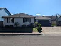 Building Photo - Great 3bed/2 bath home in Springfield!