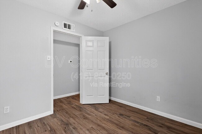Building Photo - 14630 Edenglen Dr