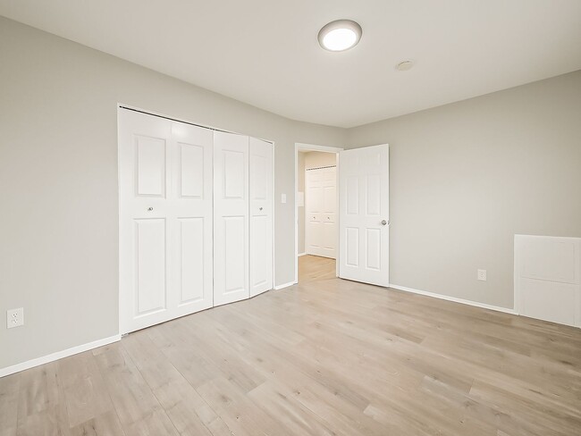 Building Photo - 1498 Nancywood Dr