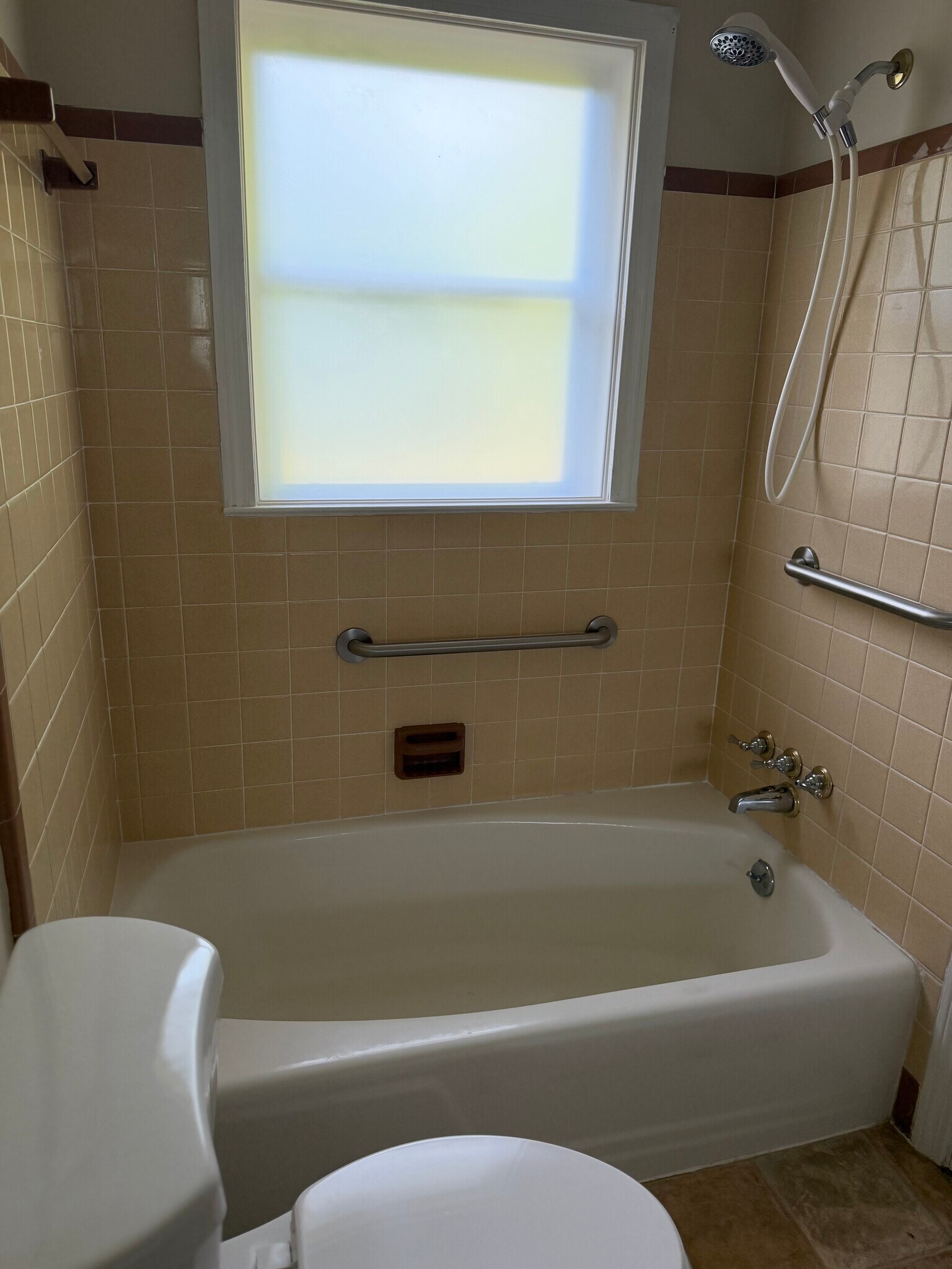 Building Photo - 3 Melbourne Ln