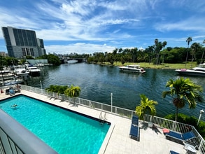 Building Photo - 1740 North Miami River