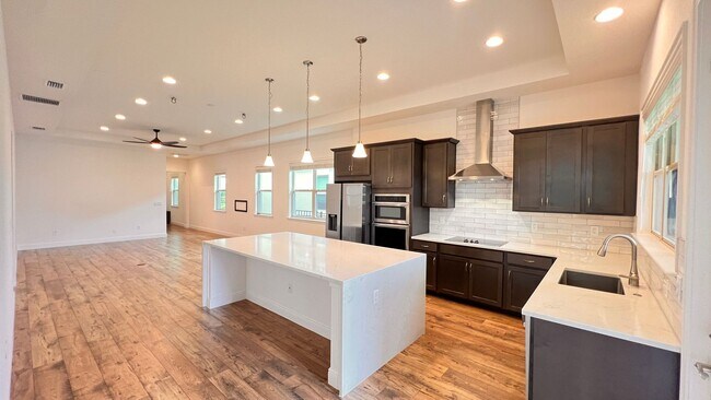 Building Photo - 9708 Bucklow Hill Dr
