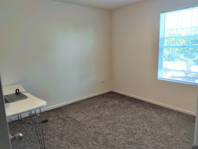 Bedroom 2 - 1925 Turtle Creek Ct