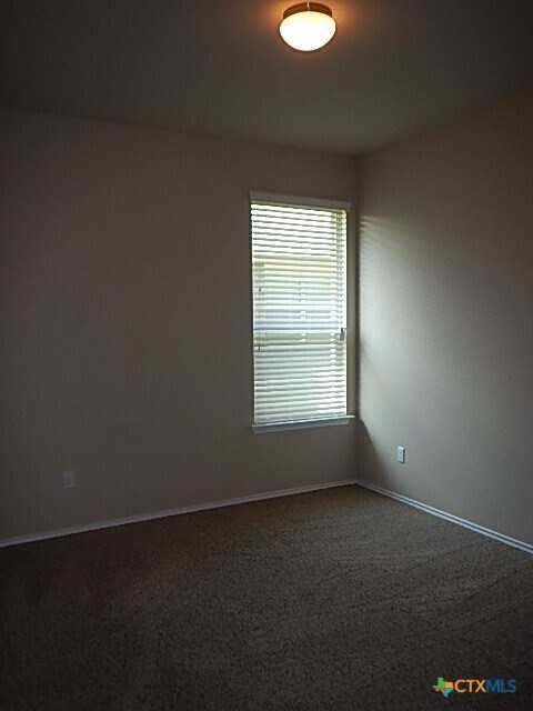 Building Photo - 7010 Cokui Dr
