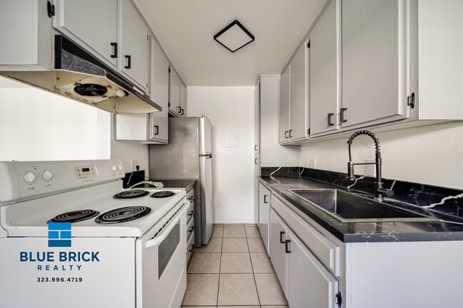 Building Photo - 8204 Langdon Ave