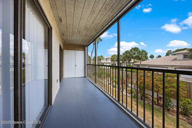 Building Photo - 201 International Dr