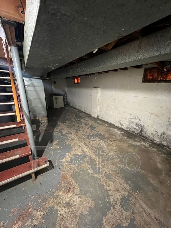 Building Photo - 1802 Melrose Ave