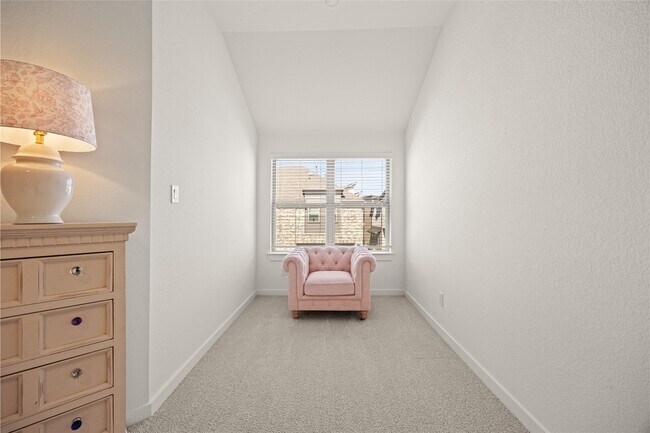 Building Photo - 19730 Curved Steel Dr