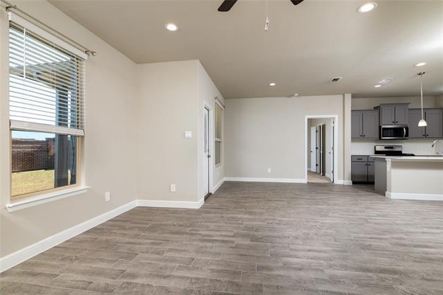 Building Photo - 2212 Gill Star Dr