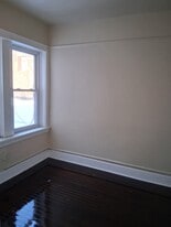 Building Photo - 11 3rd St