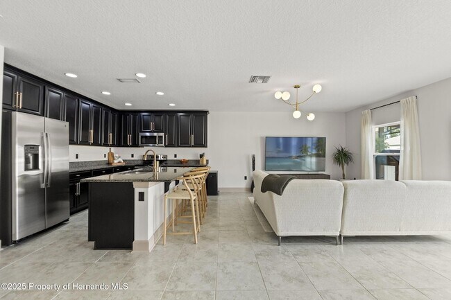 Building Photo - 12948 Conquistador Loop