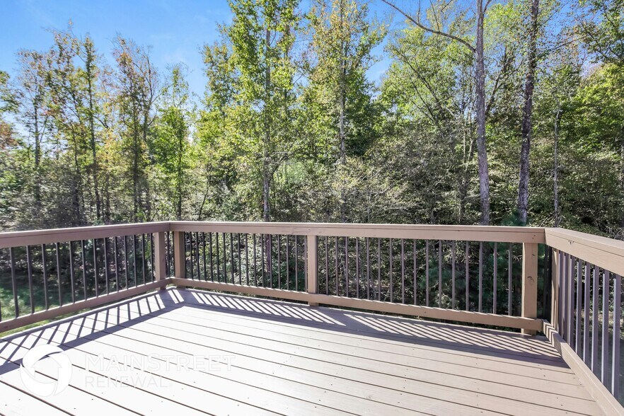 Building Photo - 120 Carrington Ave