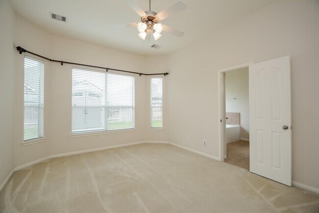 Building Photo - 10030 Arcadian Spgs Ln