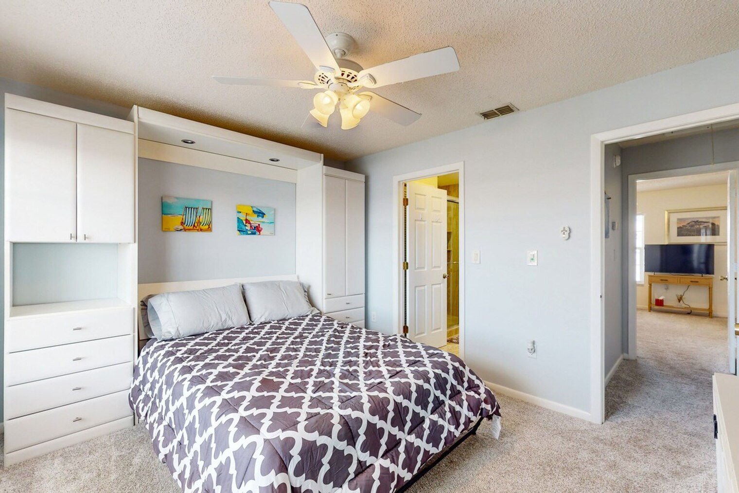 Building Photo - 65 Marco Villas E