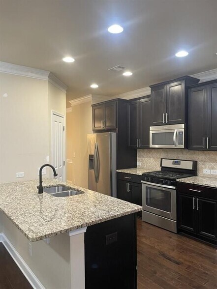 Building Photo - 4309 Tacoma Trce