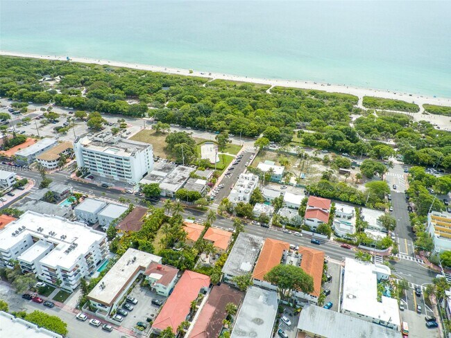 Building Photo - 8200 Harding Ave