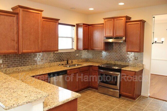 Building Photo - 3901 Grand Isle Dr
