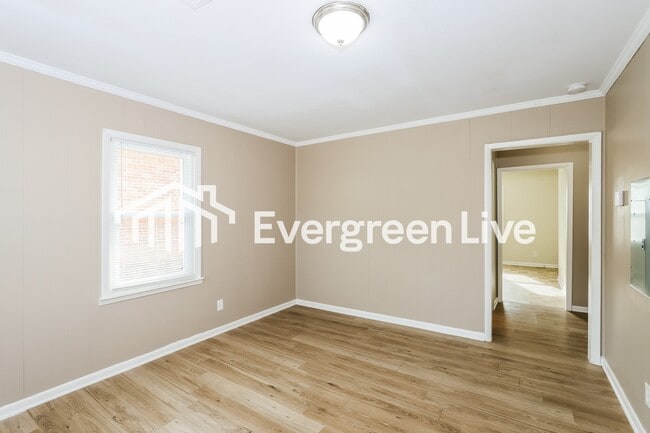 Building Photo - 505 1st Ave