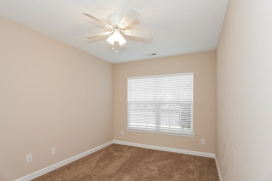 Building Photo - 5020 Wheat Dr SW