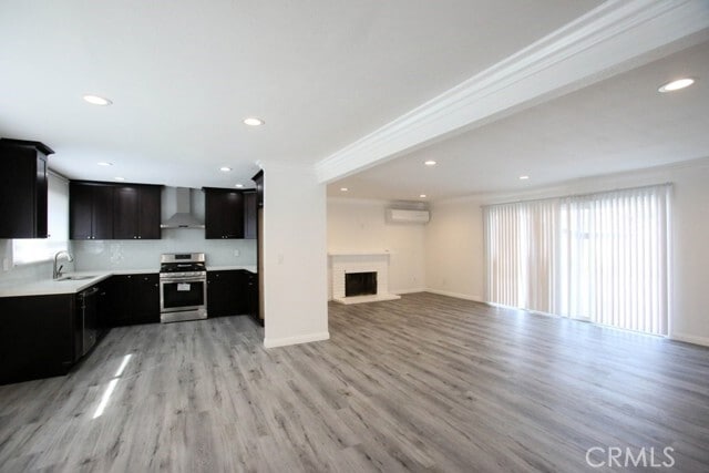 Building Photo - 15952 Standish Ln