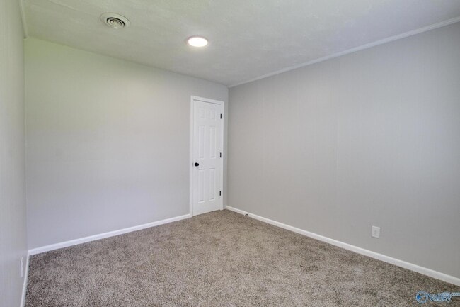 Building Photo - 629 Dawson Terrace NW