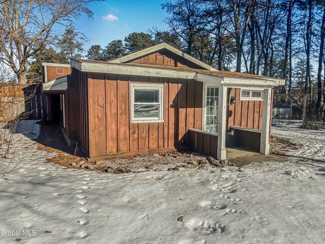 Building Photo - 196 Luzerne Rd