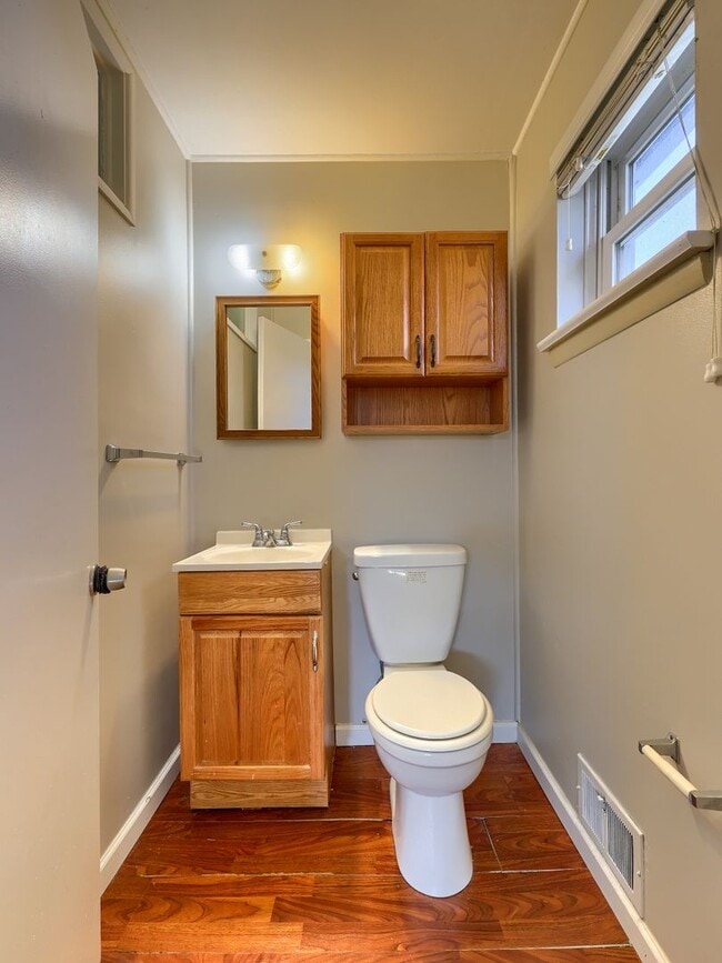 Building Photo - 3 Bedroom Ranch in Camp Hill