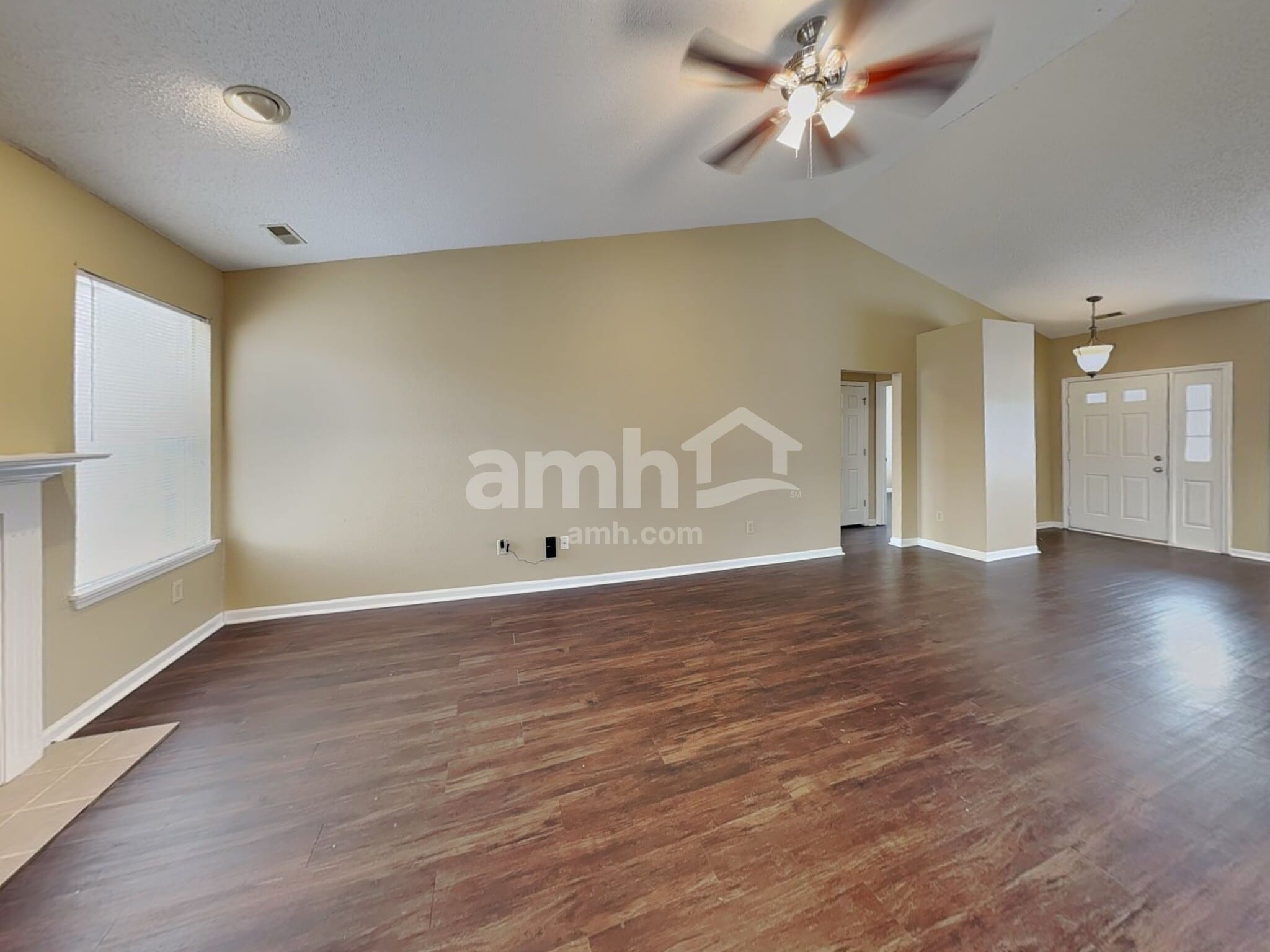 Building Photo - 151 E Pine Ridge Dr