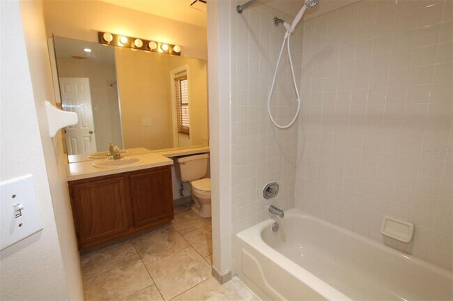 Building Photo - 476 Wexdon Ct