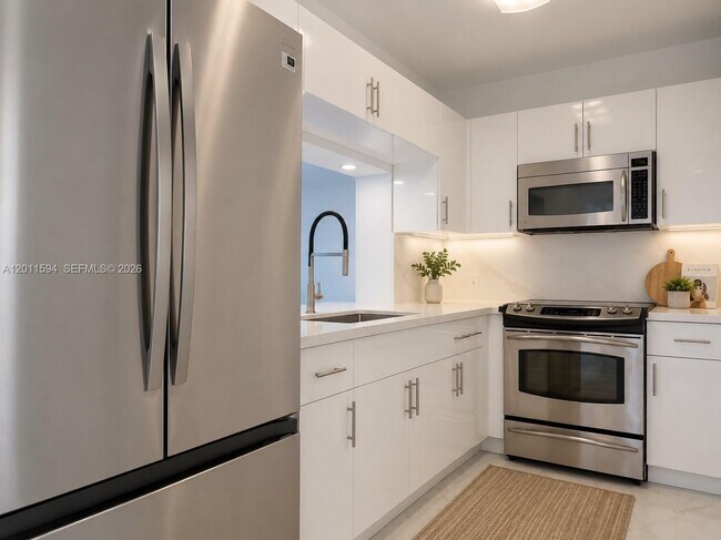 Building Photo - 3252 SW 88th Pl