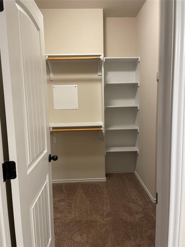 Building Photo - 3473 Pauling Loop