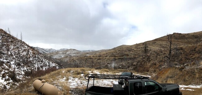 Building Photo - One of a Kind 2 Bed, 2 Bath Home with Gorgeous Mountain Views!