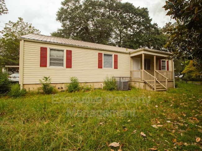 Primary Photo - 1136 Broad St