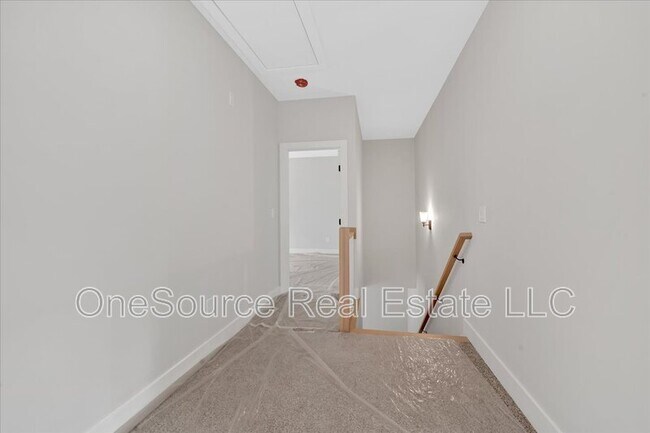 Building Photo - 4444 Sullivan Rd SW