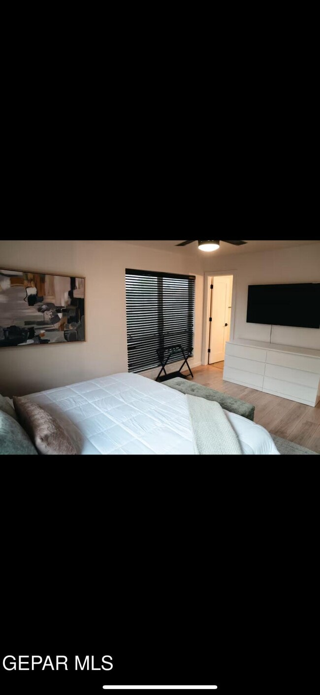 Building Photo - 9001 Lait Dr
