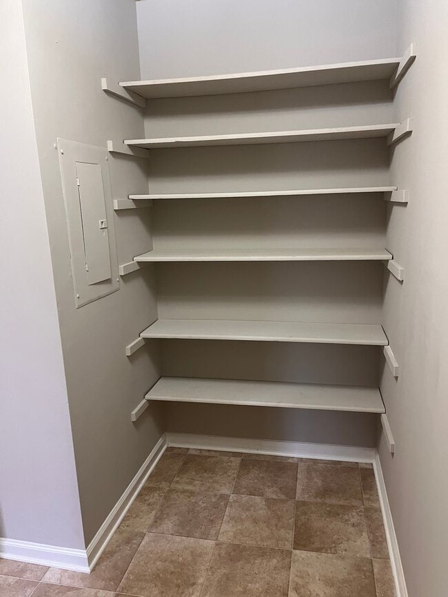 Building Photo - Lovely 3bedroom / 2bath Townhouse near NCSU!