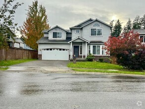 Building Photo - **$500 Move In Special** Beautiful 4 Bed 3...