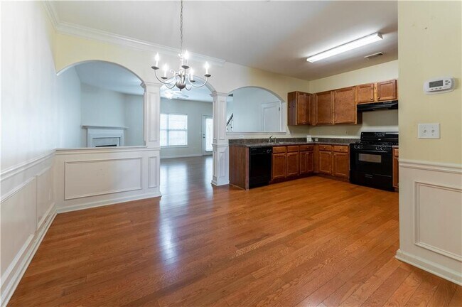 Building Photo - 6210 Elmshorn Way