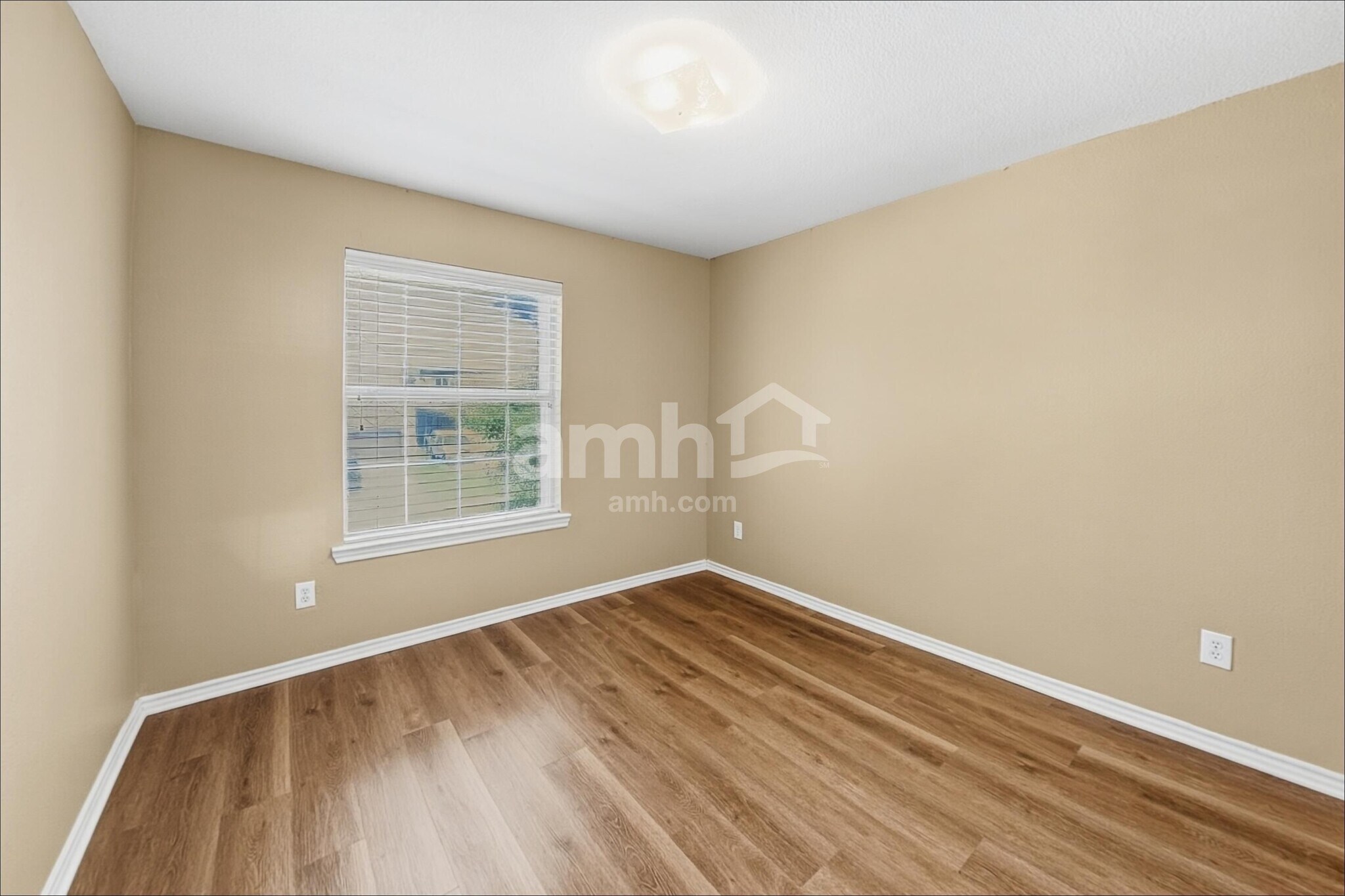 Building Photo - 5717 Eagle Mountain Dr