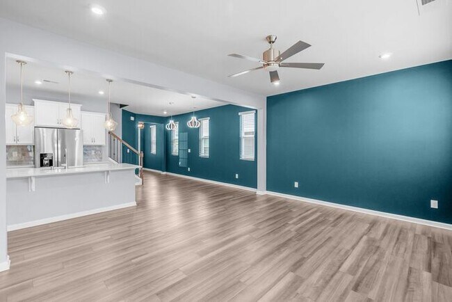 Building Photo - Modern Comfort, Effortless Living & Unbeatable Convenience in Northfield Crossing 3BR/2.5BA, 2 Ca...