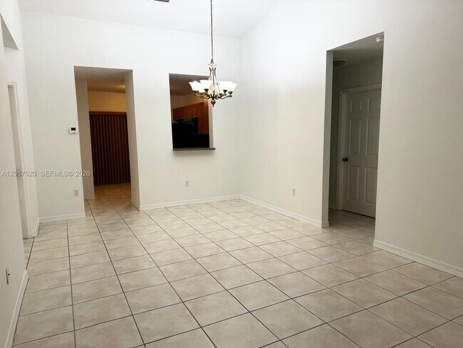 Building Photo - 6676 SW 115th Ct