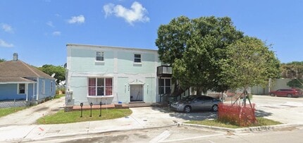 Building Photo - 804 Orange Ave
