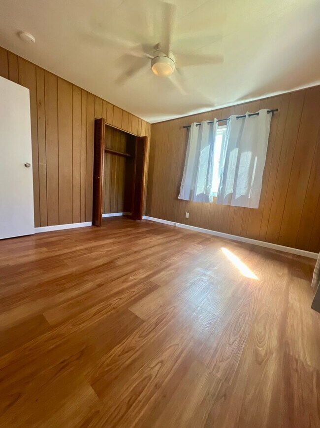 Building Photo - Beautiful, Bright & Airy Beach House--3Beds, 2Baths with Yard