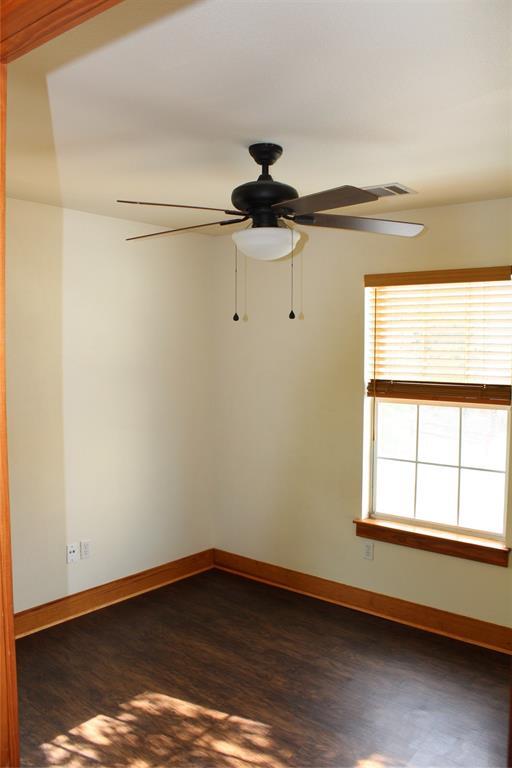 Building Photo - 107 Laurelwood Dr S