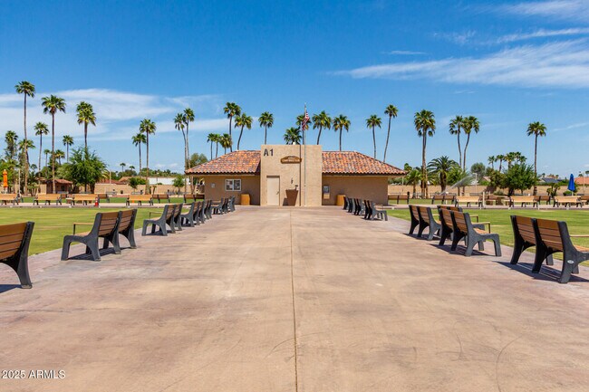 Building Photo - 12930 W Seville Dr
