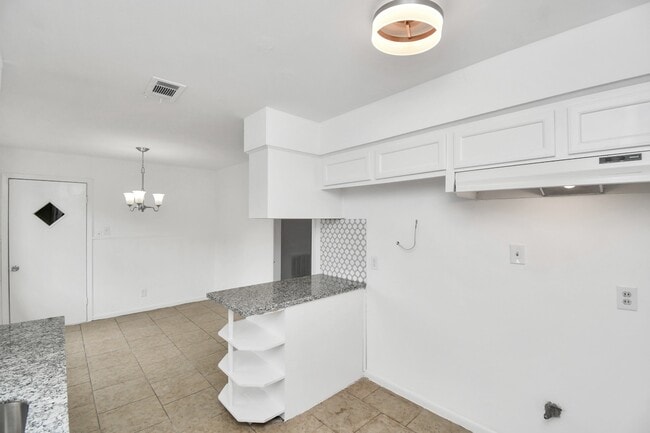 Building Photo - 8534 Fillmore St