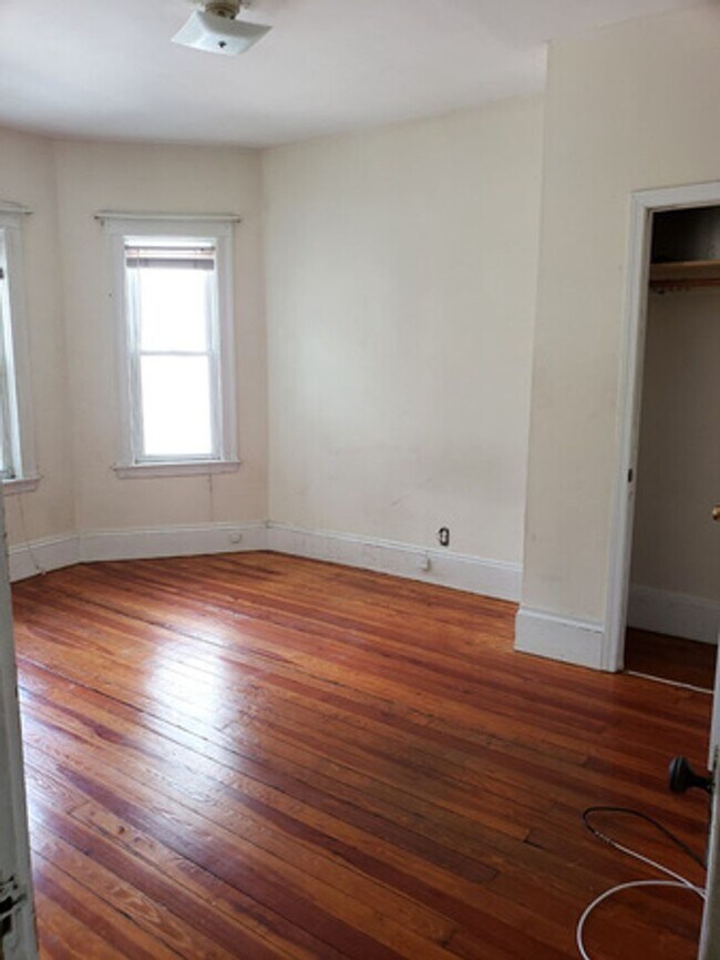Building Photo - 340 Faneuil St
