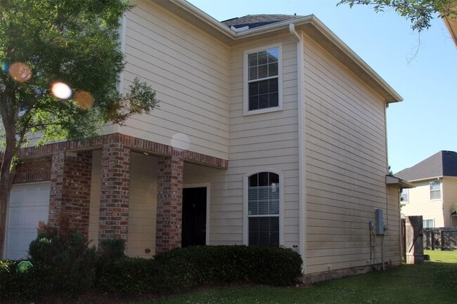 Building Photo - 919 Sterling Creek Cir