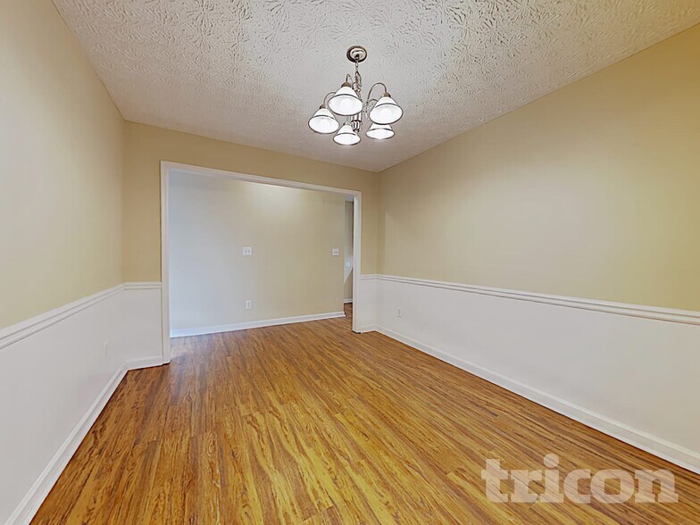 Building Photo - 297 N Briar Ridge