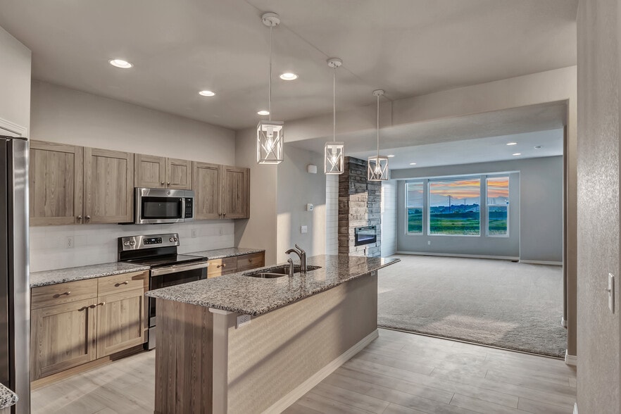 Building Photo - 7476 Johnsontown Hts